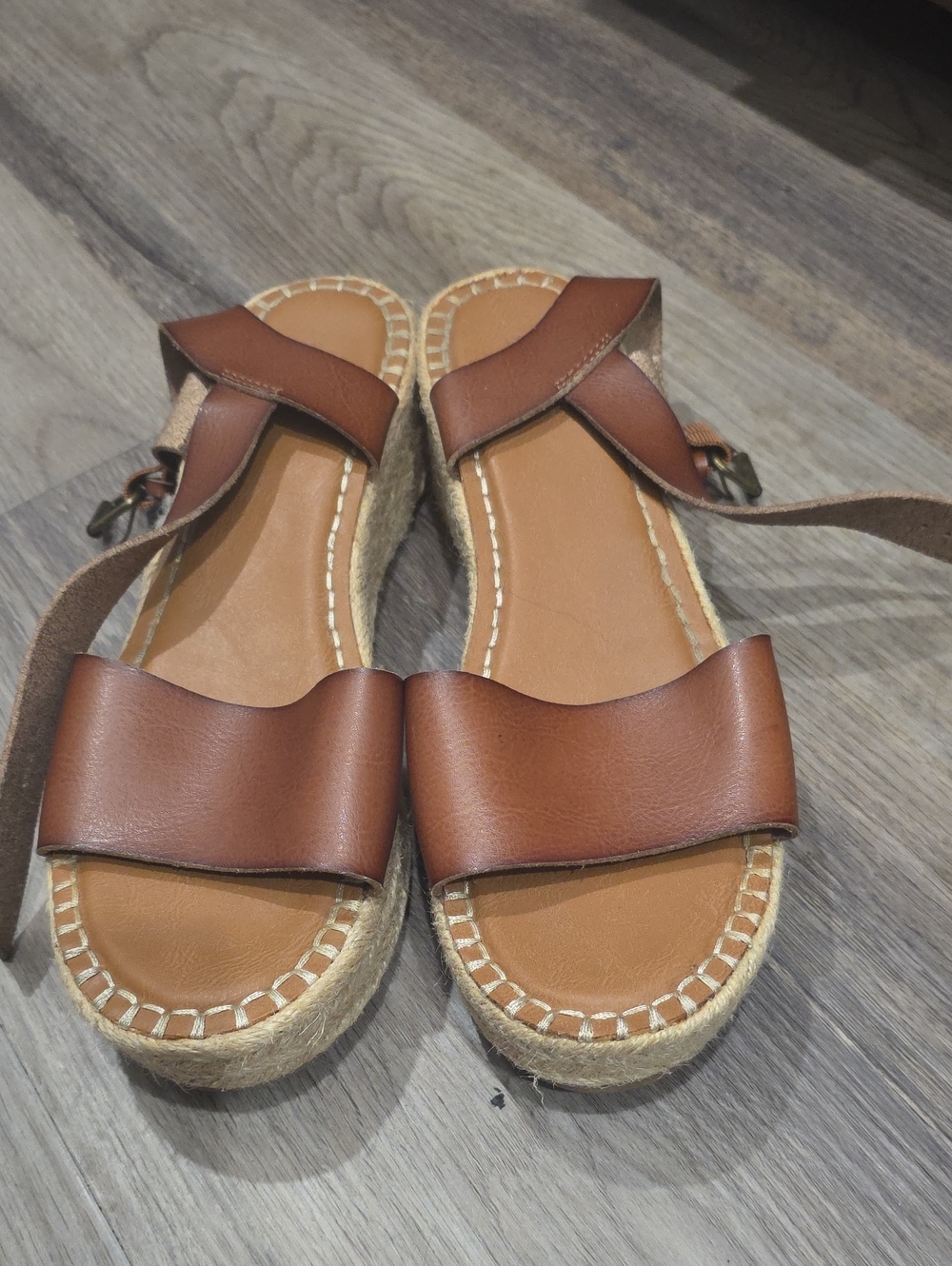 Universal Thread Tan Brown Leather Espadrille Wedge Sandals